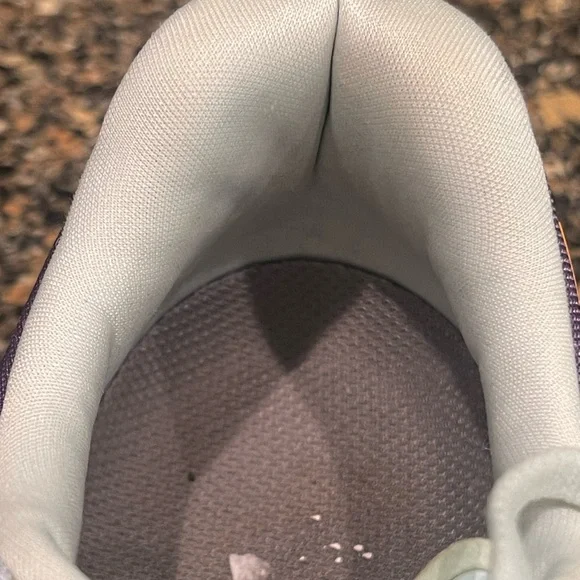 Hoka Light Blue and Purple Running Shoes rincon3 size 8.5 - Picture 5 of 9